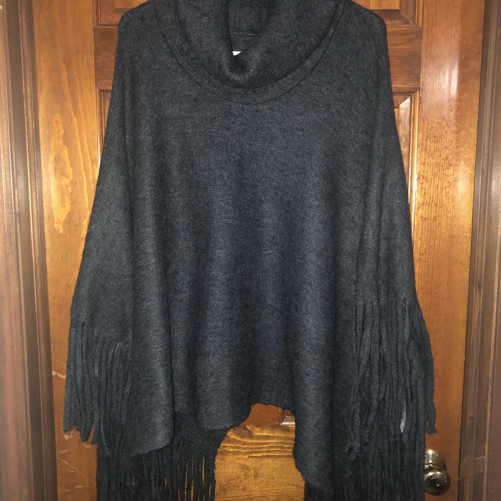Cowl-neck Fringe Poncho Black OS